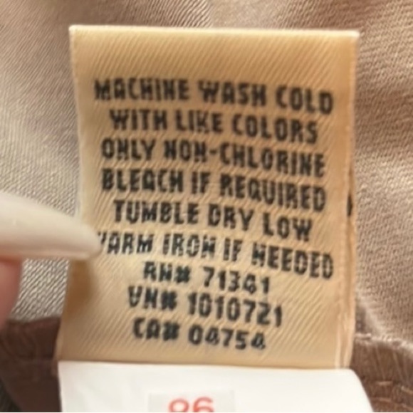 LL Bean Perfect Fit Pants, Original Tapered-Leg khaki Tan Size LP - Picture 8 of 9